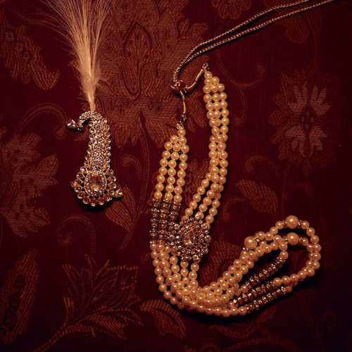 Kalgi & Pearl mala​